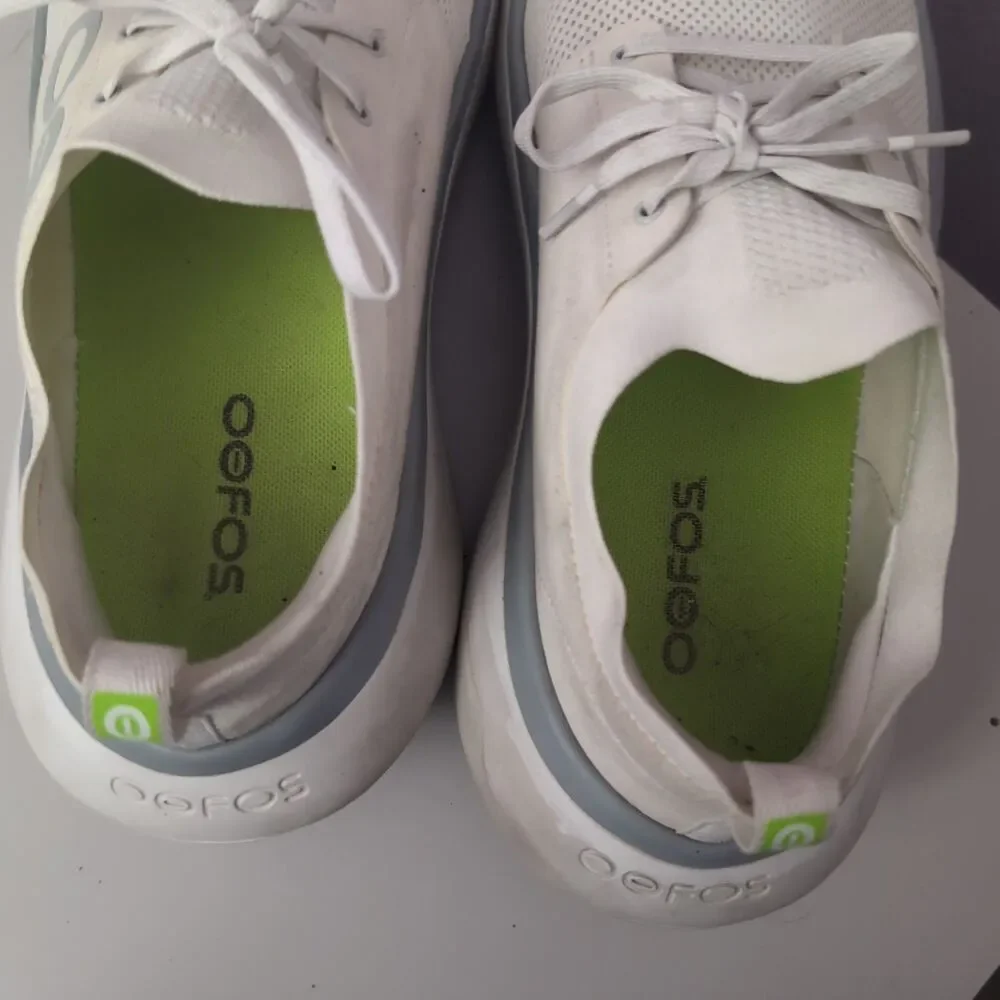OOFOS pre owned